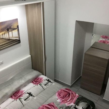 Apartament Alloggio Tulipano Acerra Zewnętrze zdjęcie